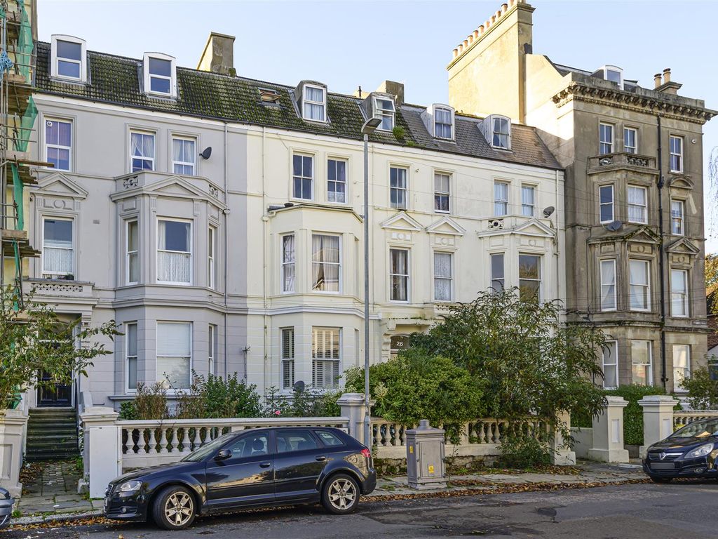 2 bed flat for sale in Charles Road, St. LeonardsOnSea TN38 Zoopla