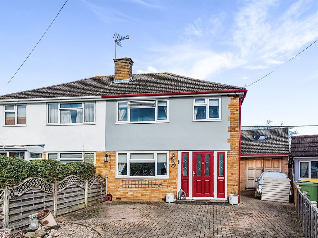 3 bed semidetached house for sale in Brasenose Drive, Kidlington OX5