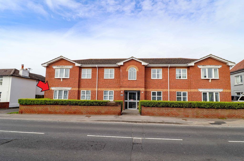 2 bed flat for sale in Elm Grove, Hayling Island PO11 Zoopla