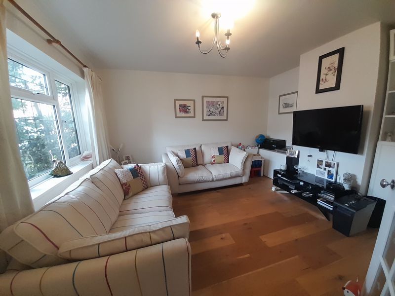 Ramillies Road, London NW7  