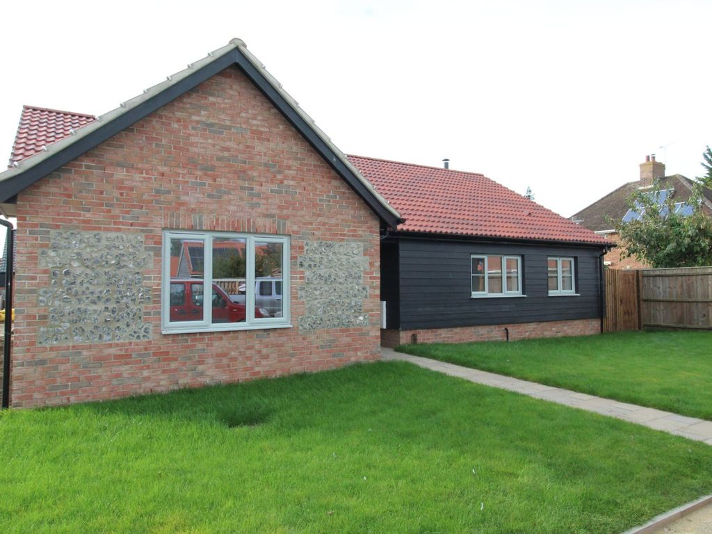 New home, 3 bed bungalow for sale in Cherry Tree Close, Wortham, Diss
