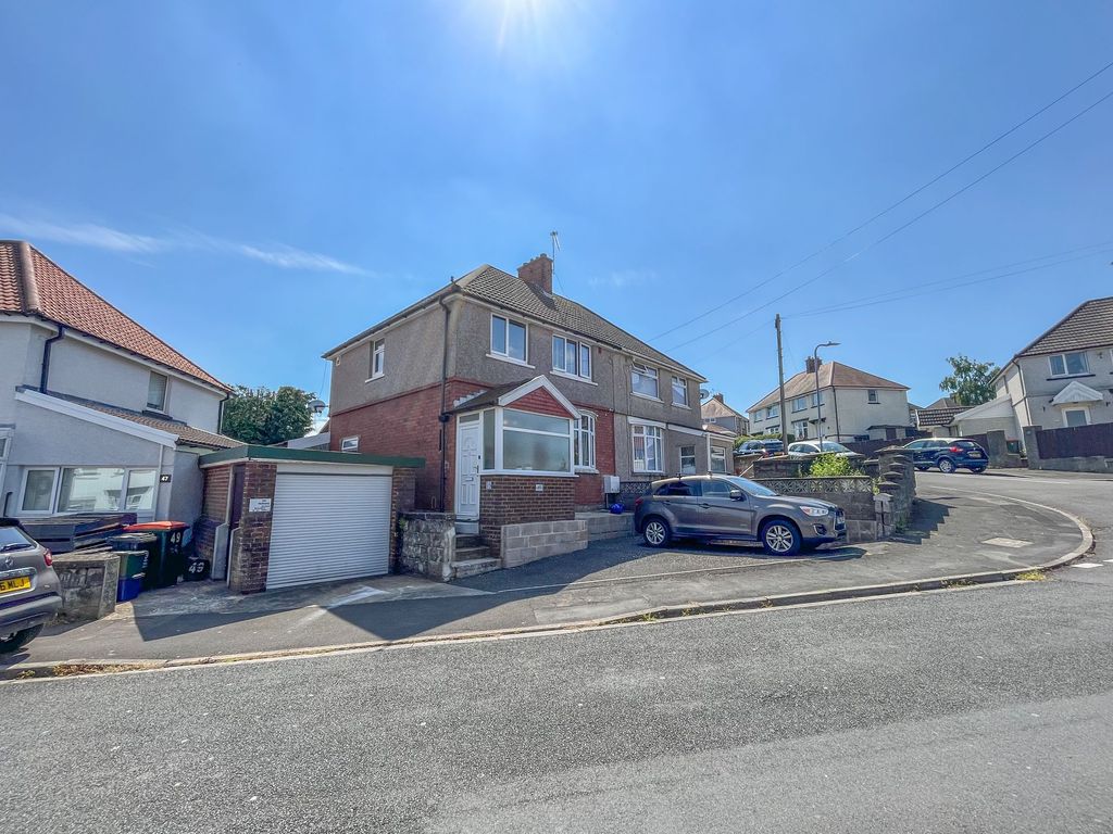 3 bed semidetached house for sale in Gaer Park Avenue, Newport NP20