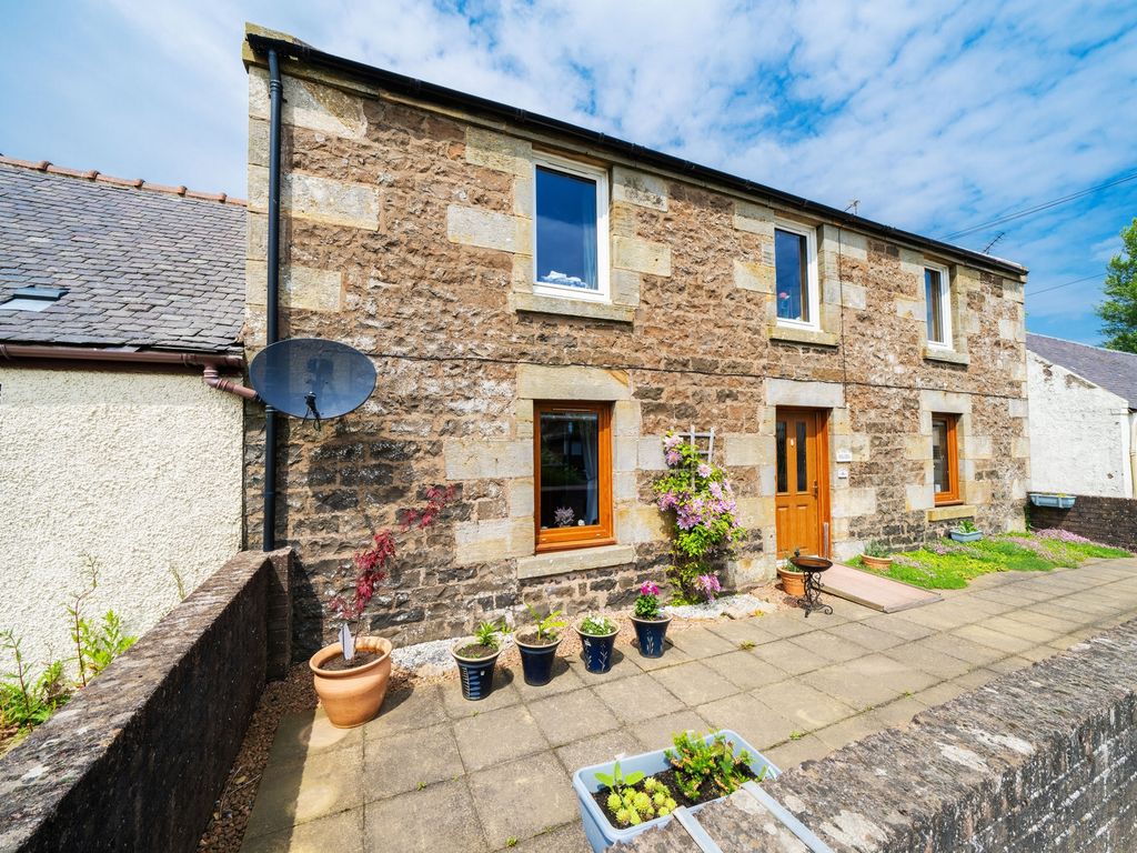 2 bed flat for sale in Ceres Road, Pitscottie KY15, £129,950 Zoopla