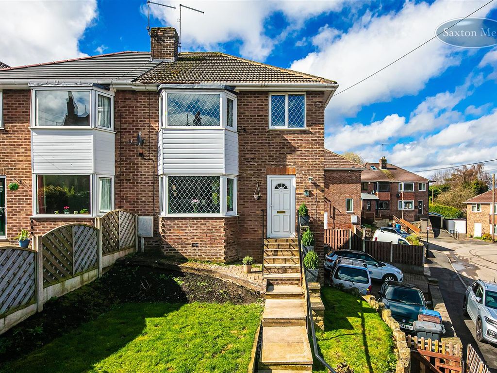 3 bed semidetached house for sale in Victoria Close, Stocksbridge