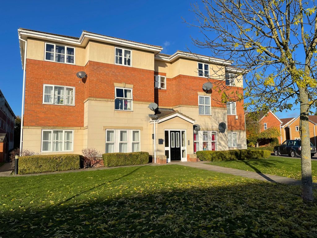 2 bed flat to rent in Gillespie Close, Bedford MK42, £975 pcm Zoopla