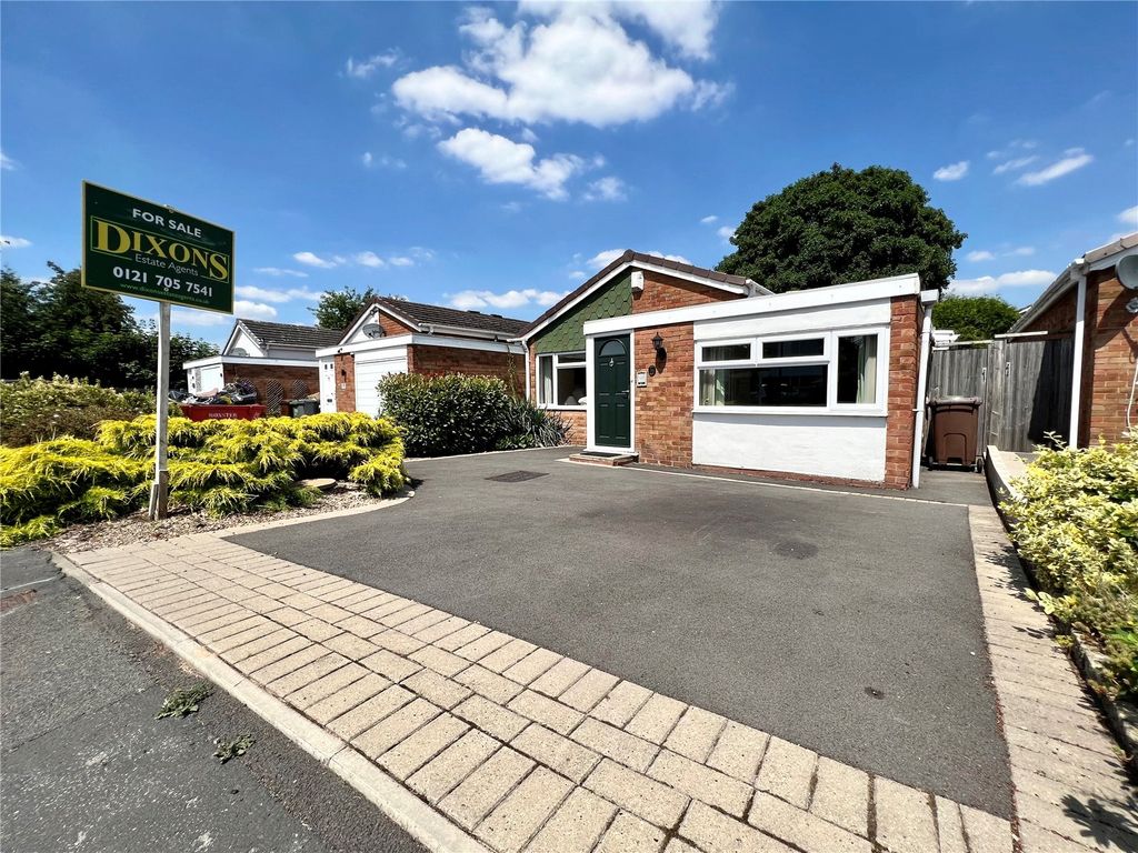 3 bed bungalow for sale in Wharton Avenue, Solihull B92 Zoopla