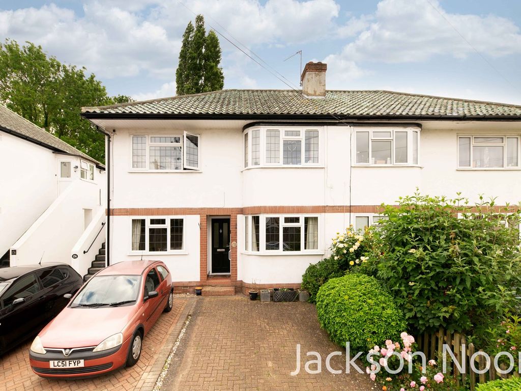 2 bed for sale in Station Avenue, Ewell KT19, £380,000 Zoopla