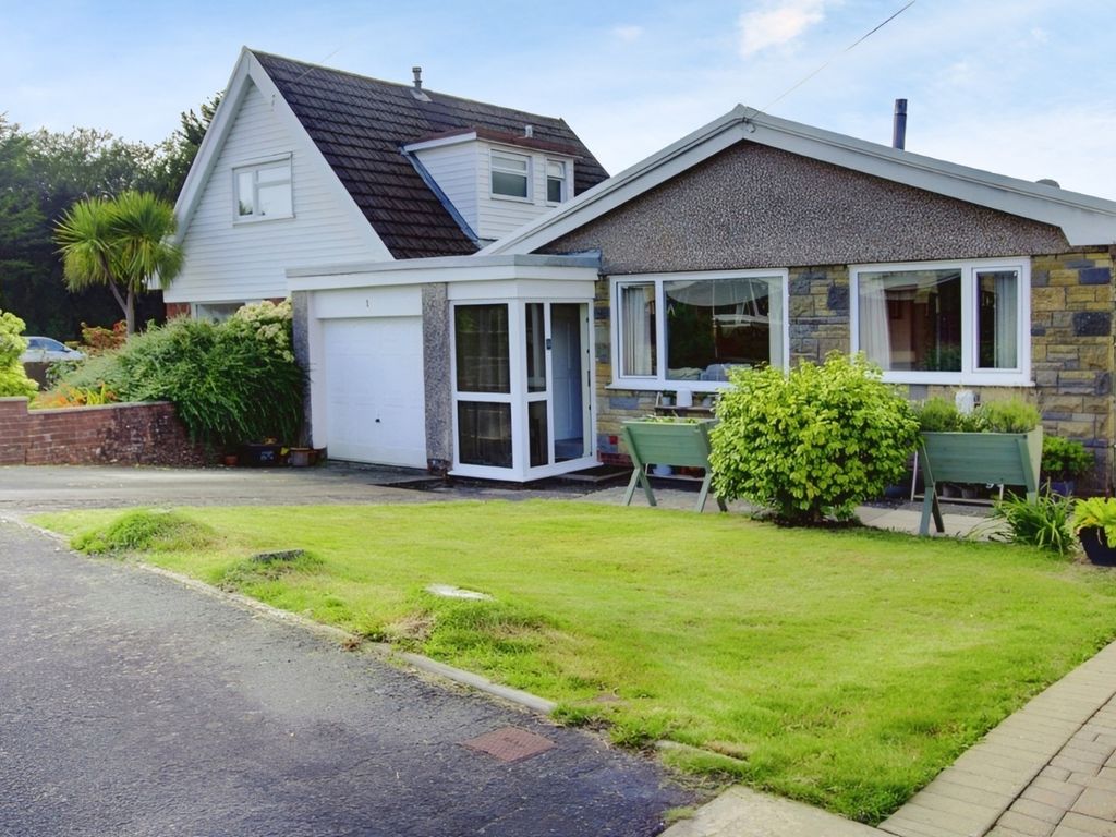 3 bed bungalow for sale in Firwood Close, Bryncoch, Neath SA10, £