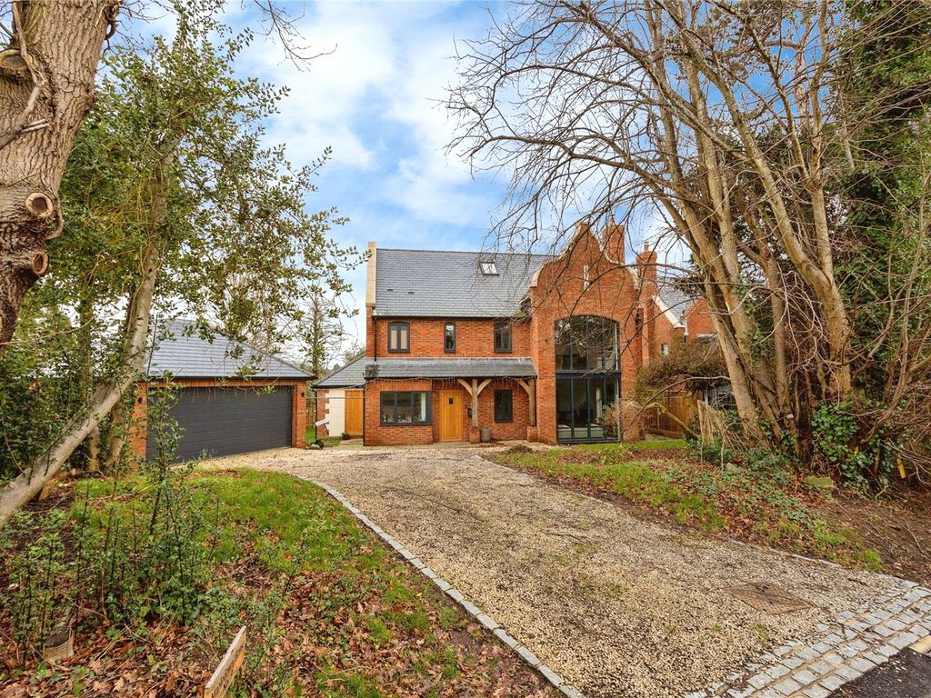 5 bed detached house for sale in High Hilden Close, Tonbridge, Kent