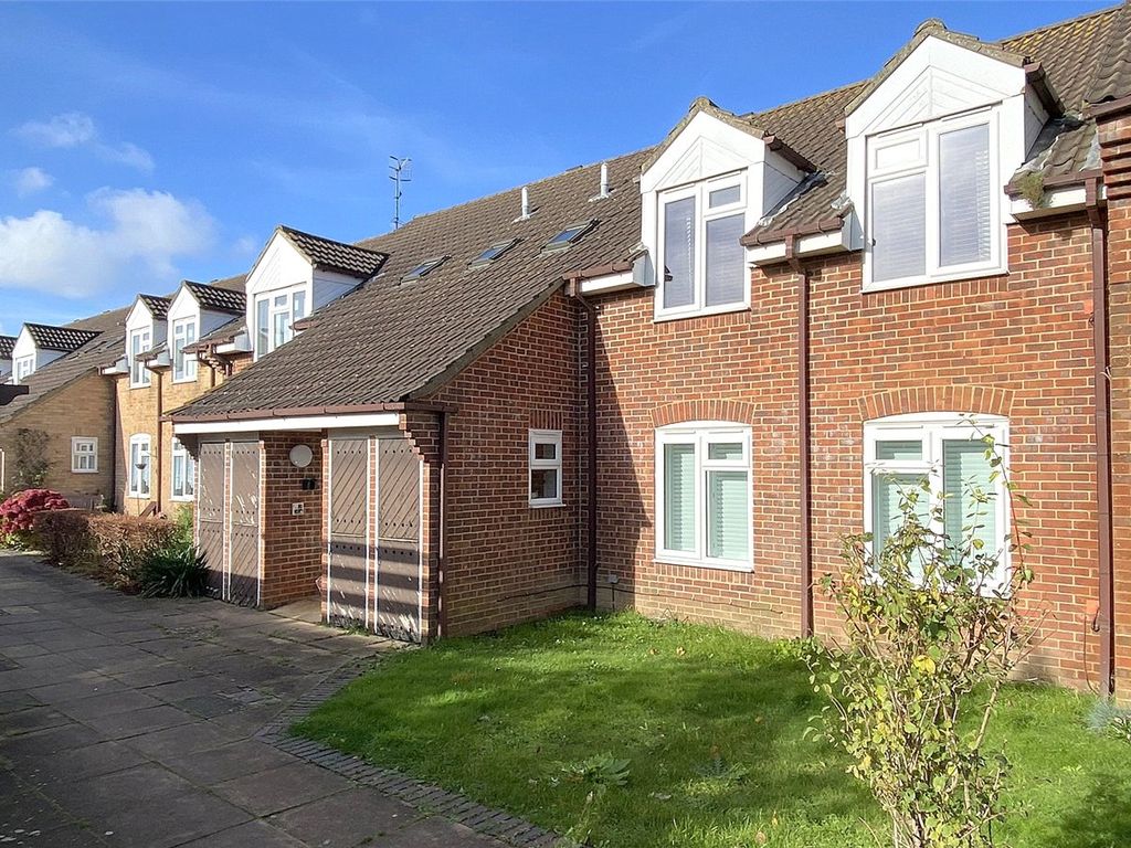 1 bed flat for sale in Courtfields, Elm Grove, Lancing, West Sussex BN15, £125,000 Zoopla