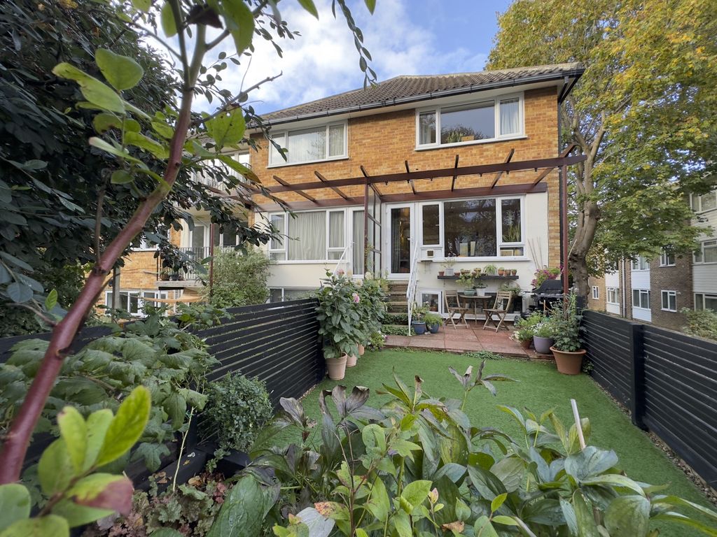 3 bed end terrace house for sale in Cumberland Road, Preston, Brighton