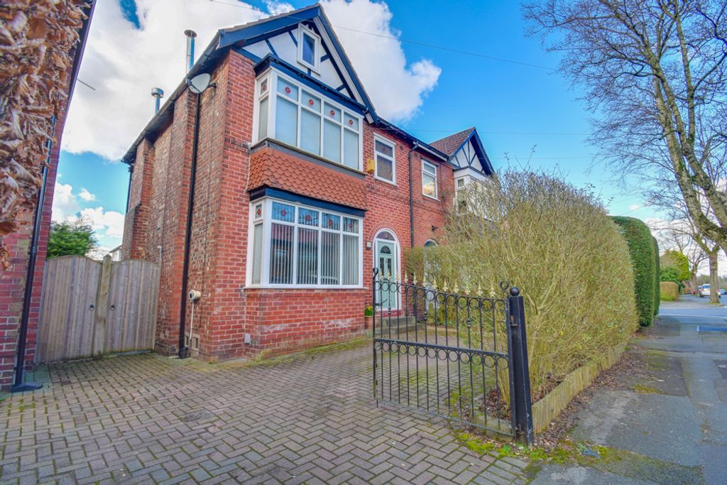 4 bed semidetached house for sale in Granby Road, Cheadle Hulme