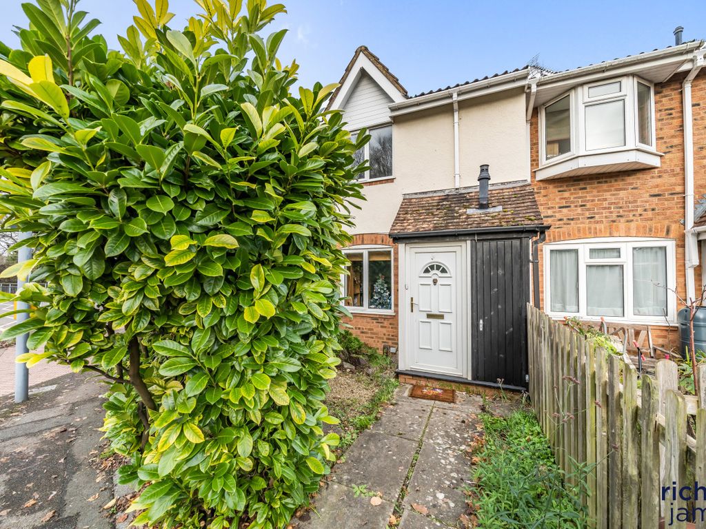 2 bed semidetached house for sale in Cartwright Drive, Shaw, Swindon