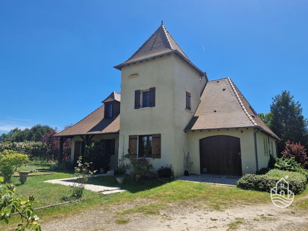 4 bed property for sale in SaintCyprien, Aquitaine, 24220, France, £