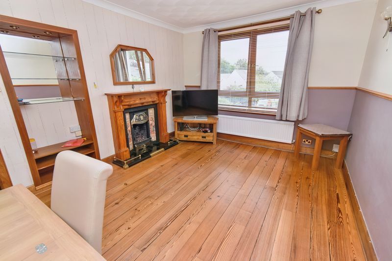 2 bed flat for sale in Dickburn Crescent, Bonnybridge FK4, £82,995 Zoopla