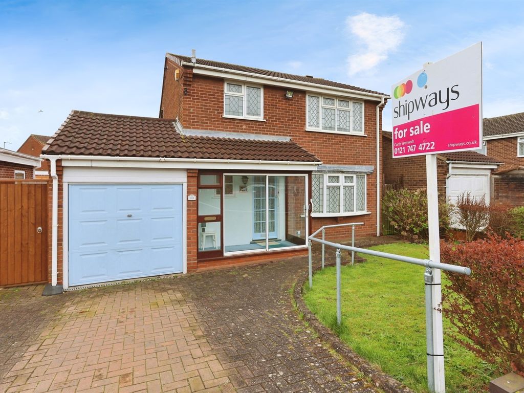3 bed detached house for sale in Castello Drive, Castle Bromwich