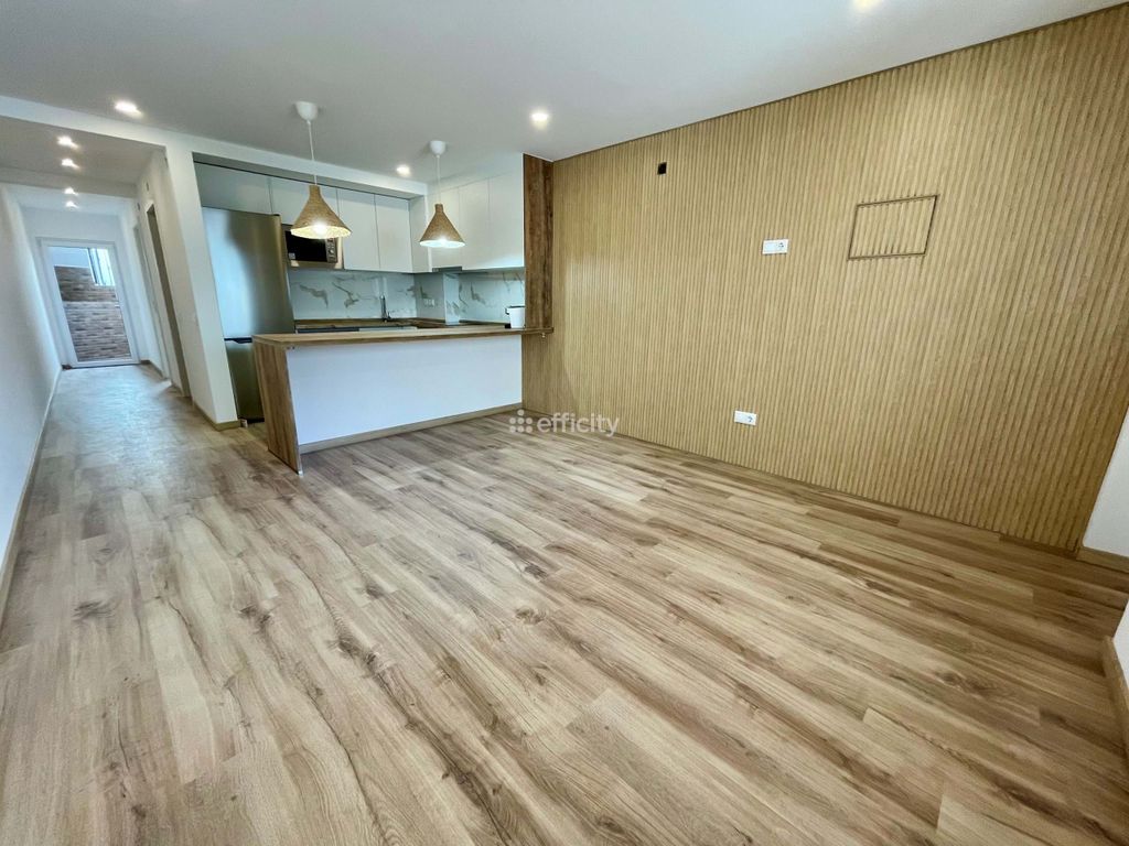 1 bed apartment for sale in Montechoro, Albufeira E Olhos De Água