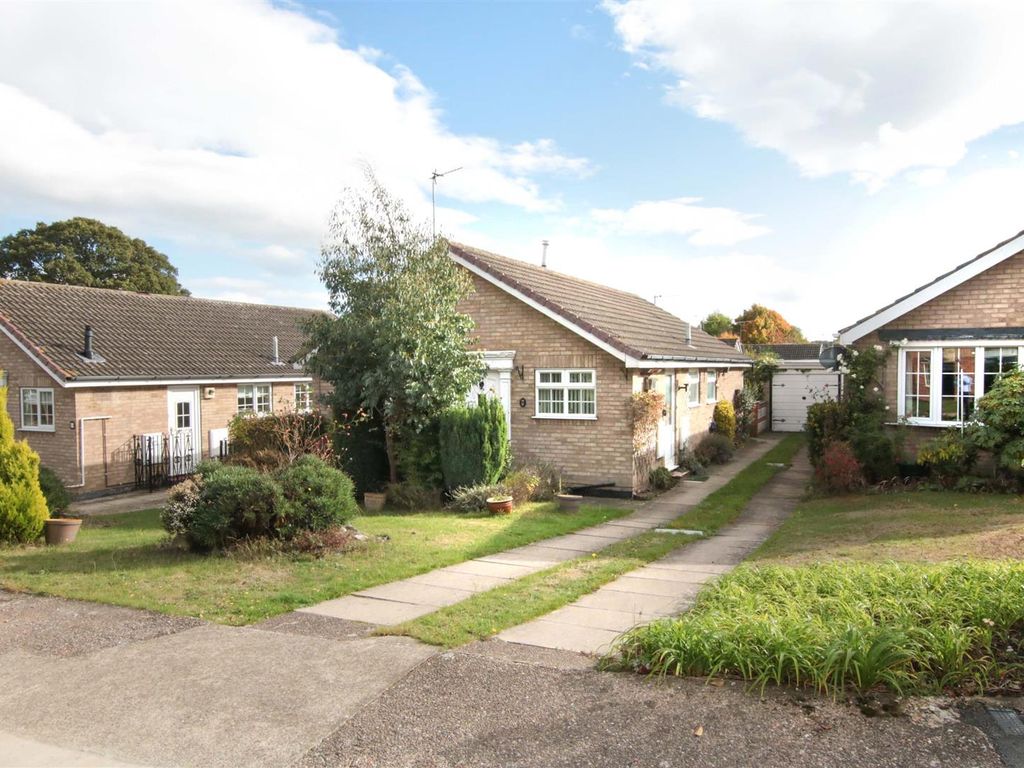3 bed detached bungalow for sale in Swannington Close, Cantley