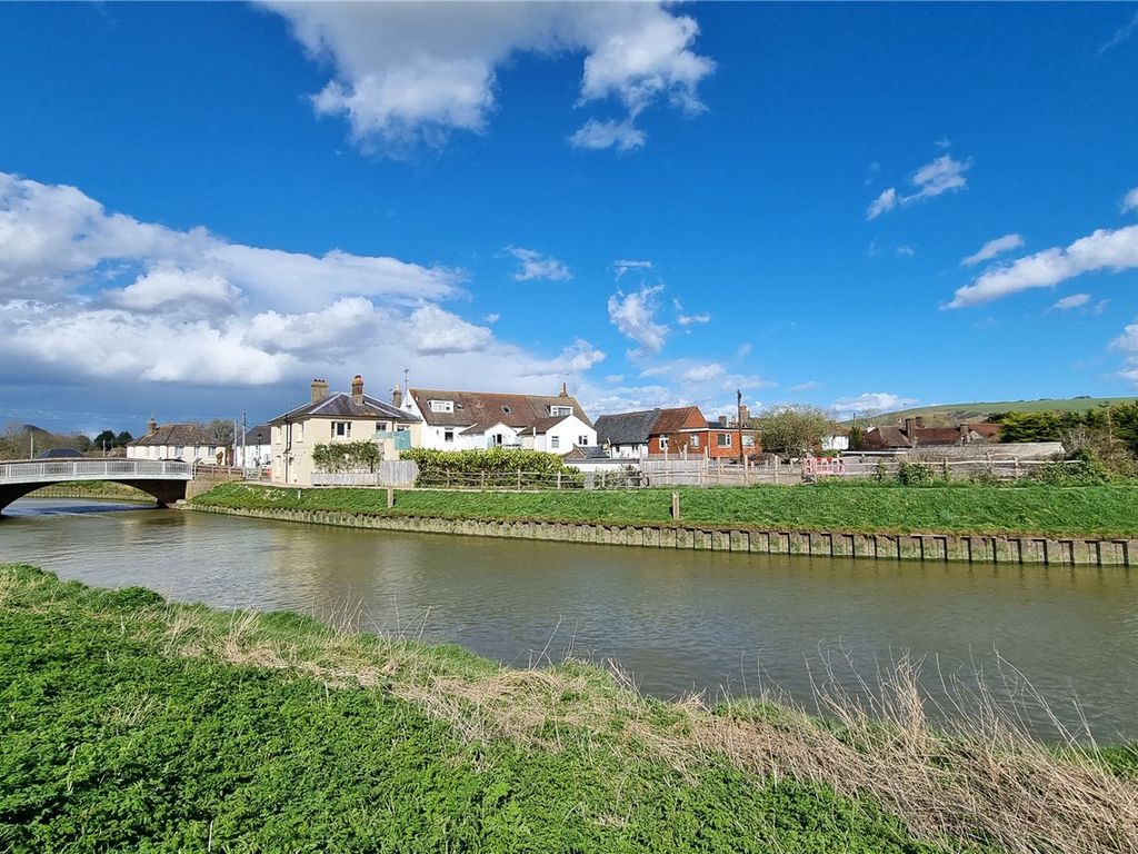 4 bed terraced house for sale in Adur Villas, Upper Beeding, Steyning