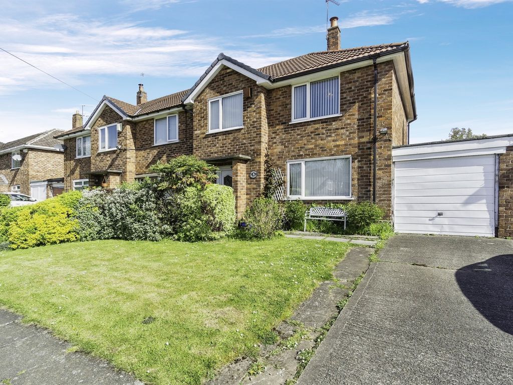 4 bed semidetached house for sale in Belmont Avenue, Bromborough