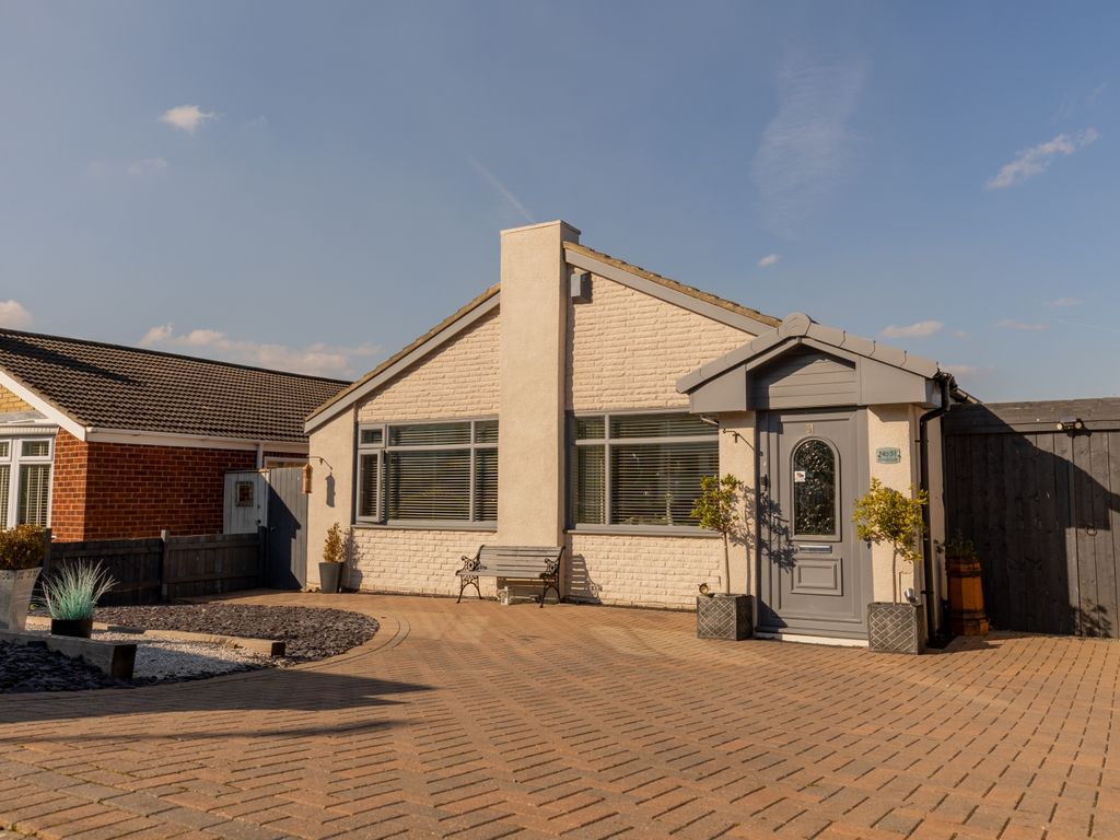 4 bed detached bungalow for sale in Sandmoor Road, New Marske TS11, £