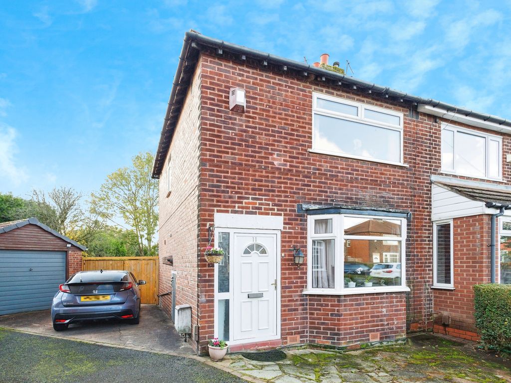 2 bed semidetached house for sale in Arlington Avenue, Denton