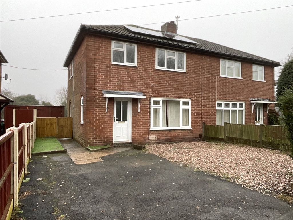 3 bed semidetached house to rent in Fourth Avenue, Ketley Bank