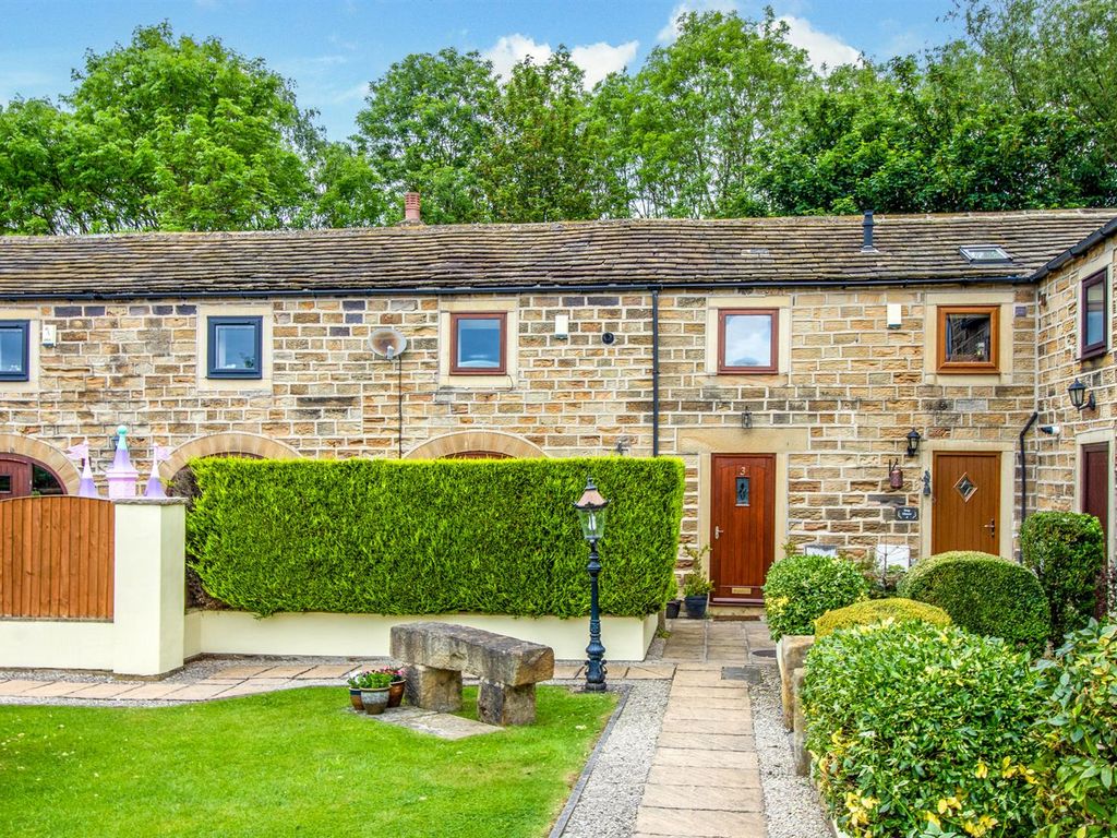 2 bed barn conversion for sale in Applehaigh Lane, Notton, Wakefield