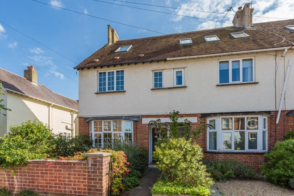 3 bed terraced house to rent in Swinburne Road, Abingdon OX14, £1,550 pcm Zoopla