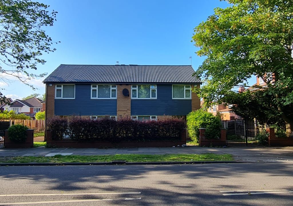 3 bed semidetached house for sale in Flixton Road, Urmston M41 Zoopla