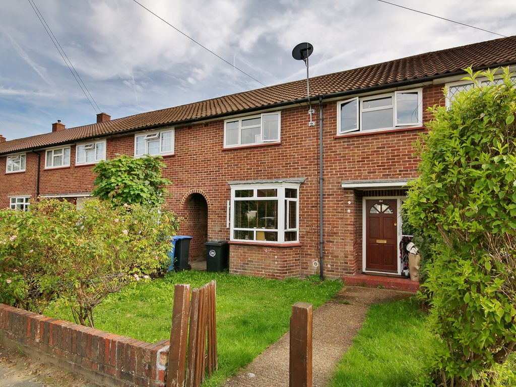Bunyard Drive, Sheerwater, Woking, Surrey GU21  