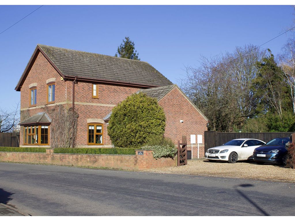 3 bed detached house for sale in Backgate, Spalding PE12, £360,000 Zoopla