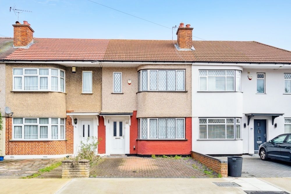 2 bed terraced house for sale in Hartland Drive, Ruislip Manor, Ruislip