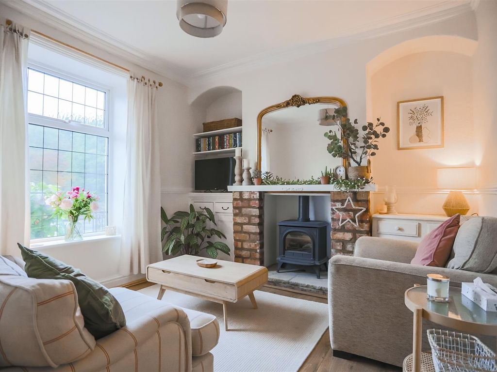 3 bed terraced house for sale in Cotton Tree Lane, Colne BB8, £175,000