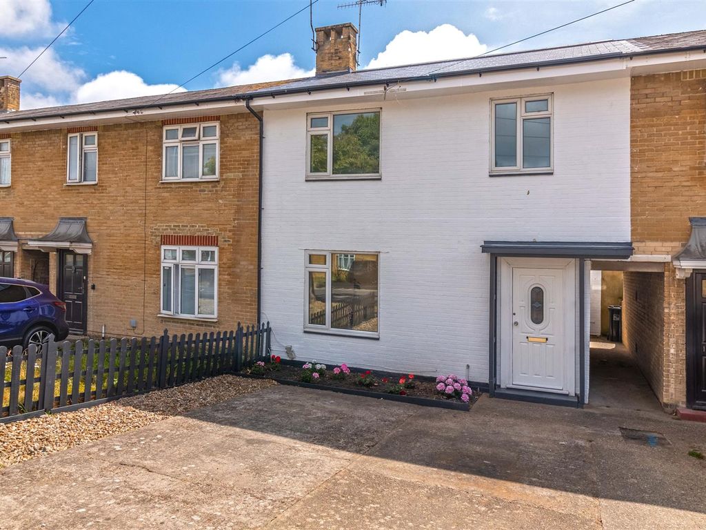 3 bed terraced house for sale in The Strand, GoringBySea, Worthing