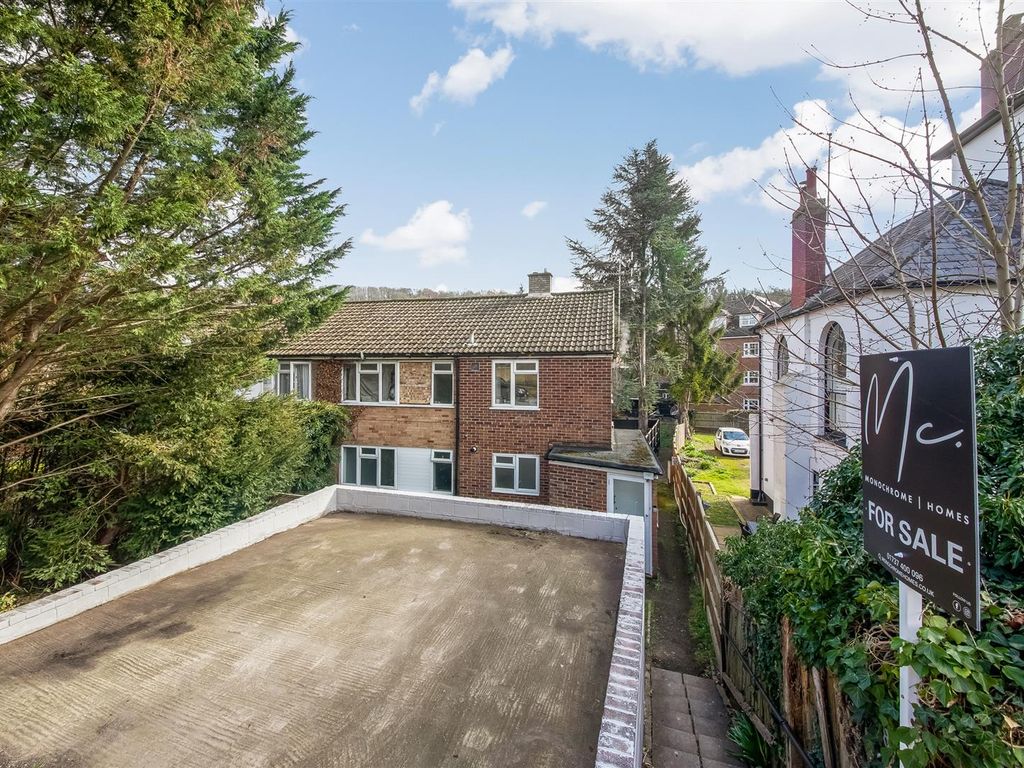 2 bed for sale in Godstone Road, Caterham CR3 Zoopla