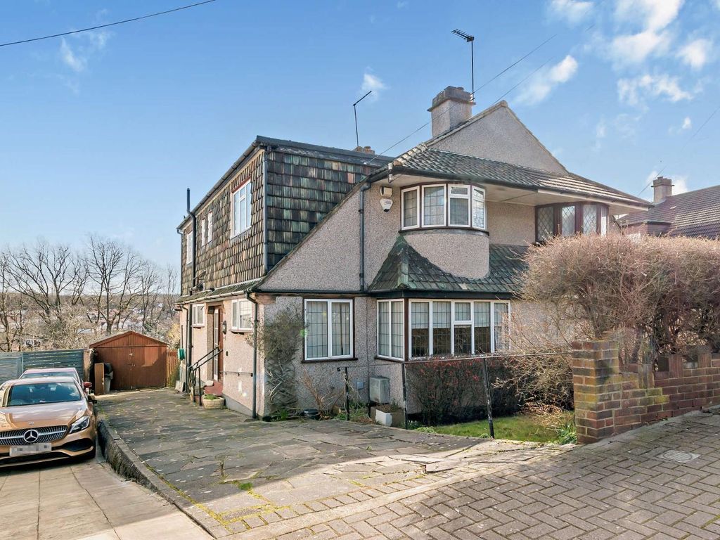 4 bed semidetached house for sale in Ridgeway Drive, Bromley BR1 Zoopla
