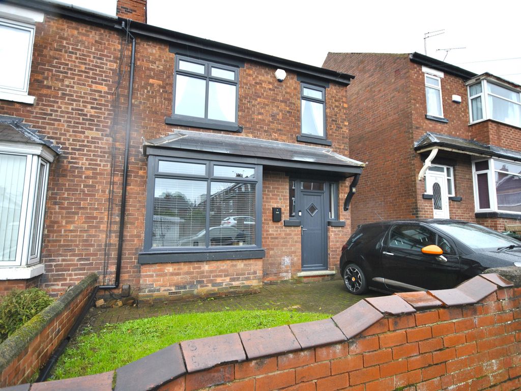 3 bed semidetached house for sale in Oakwood Road, Warmsworth