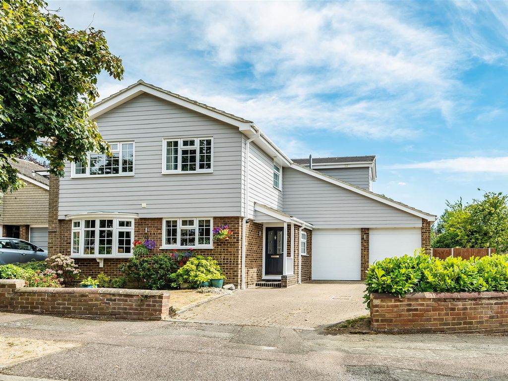 Nursery Gardens, Bedford MK41  