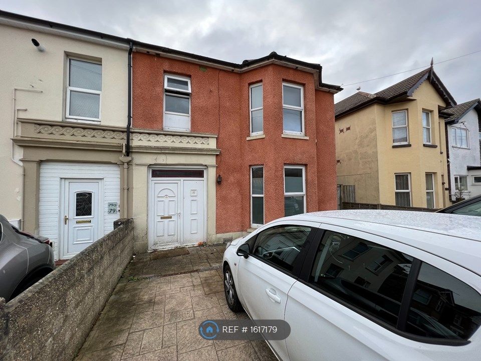 6 bed semidetached house to rent in Malmesbury Park Road, Bournemouth