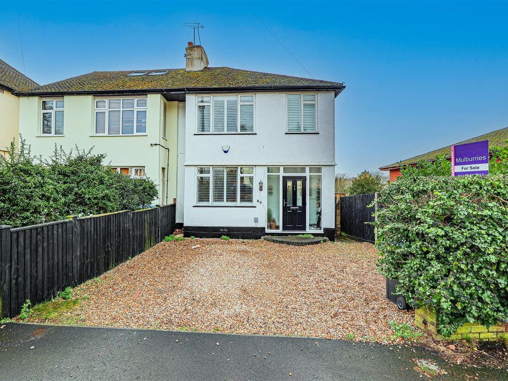3 bed semidetached house for sale in Lawn Lane, Hemel Hempstead HP3, £