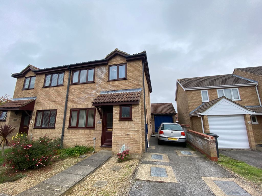 3 bed semidetached house for sale in Hessett Close, Stowmarket IP14 Zoopla