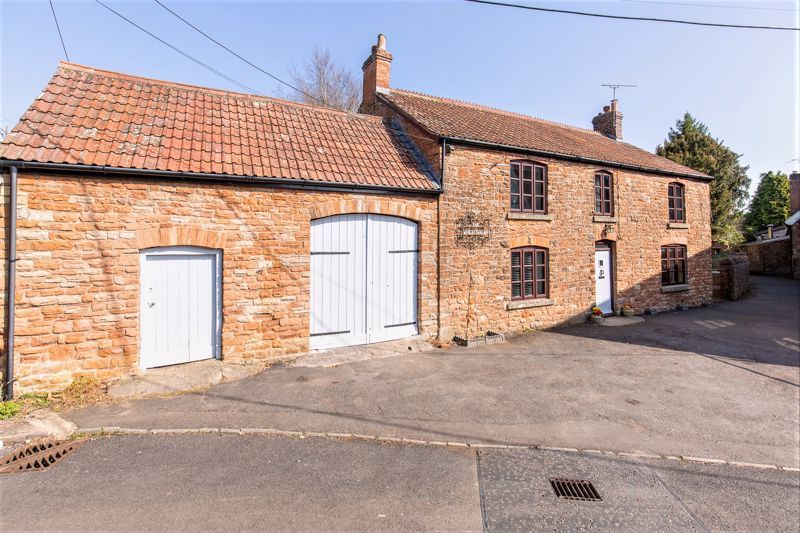5 bed detached house for sale in Chew Magna, Bristol BS40 Zoopla