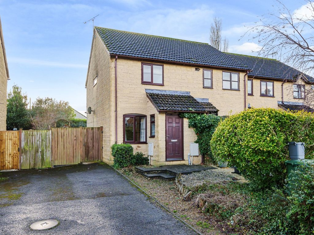 2 bed end terrace house for sale in Carters Way, Nailsworth GL6, £