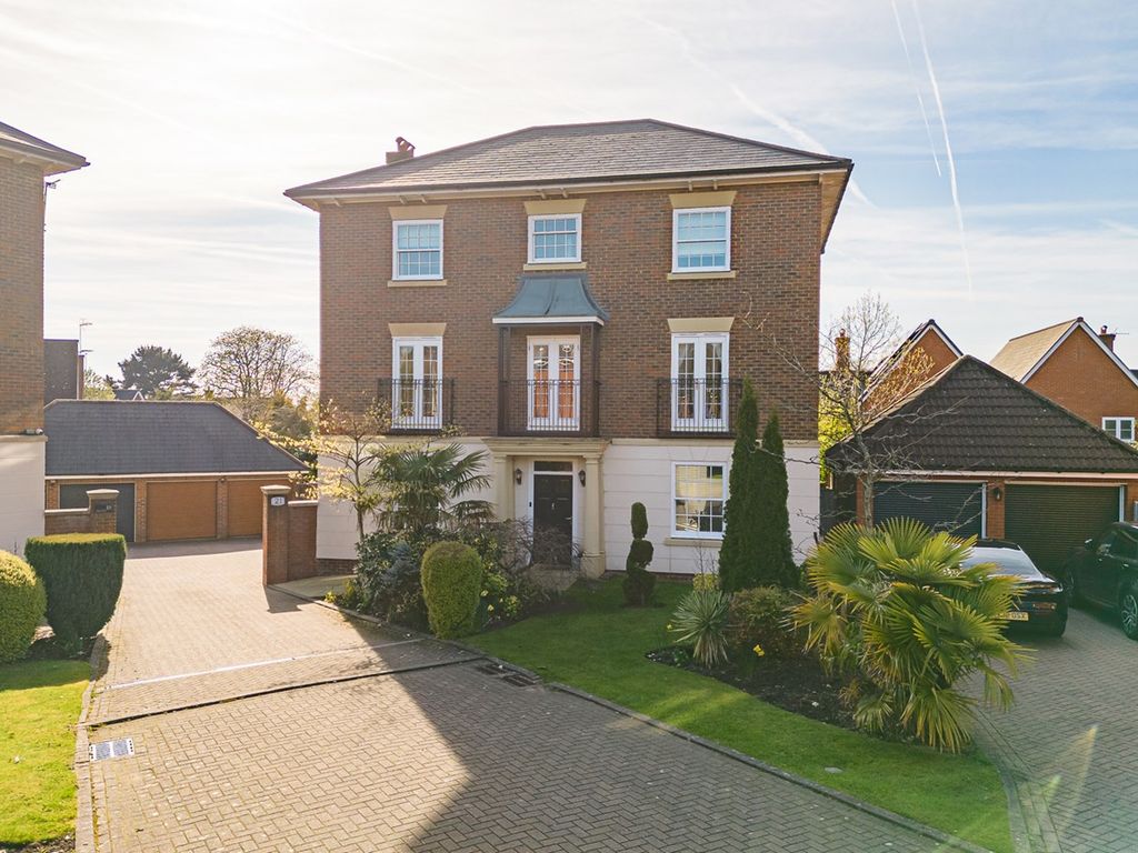 5 bed detached house for sale in Marryat Close, Winwick, Warrington WA2