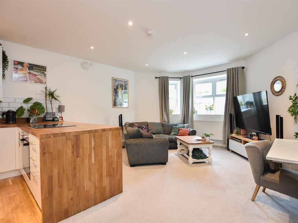 1 bed flat for sale in Brittany Road, St. LeonardsOnSea TN38 Zoopla