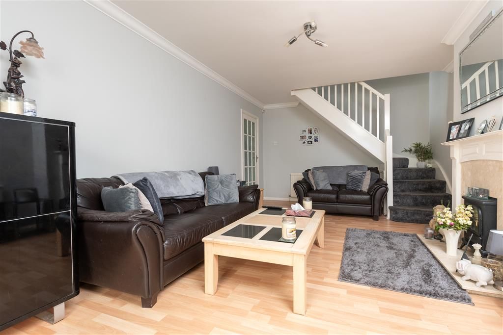 4 bed semidetached bungalow for sale in Gresham Avenue, Hartley