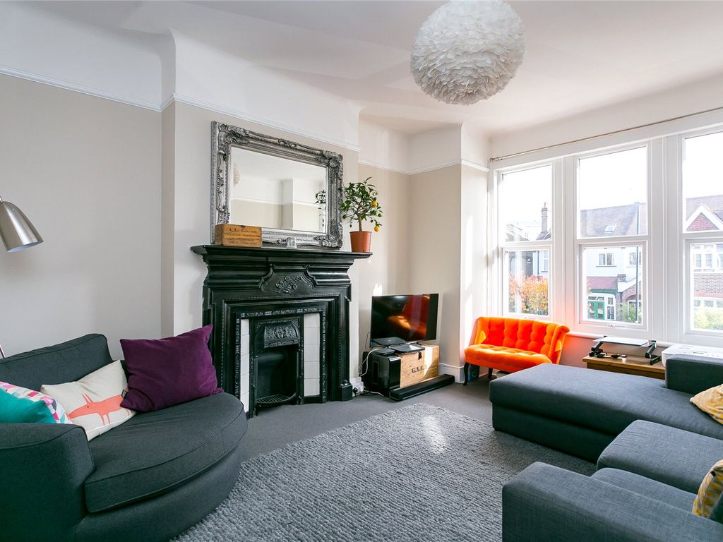 3 bed to rent in Valley Road, Streatham, Lambeth, London