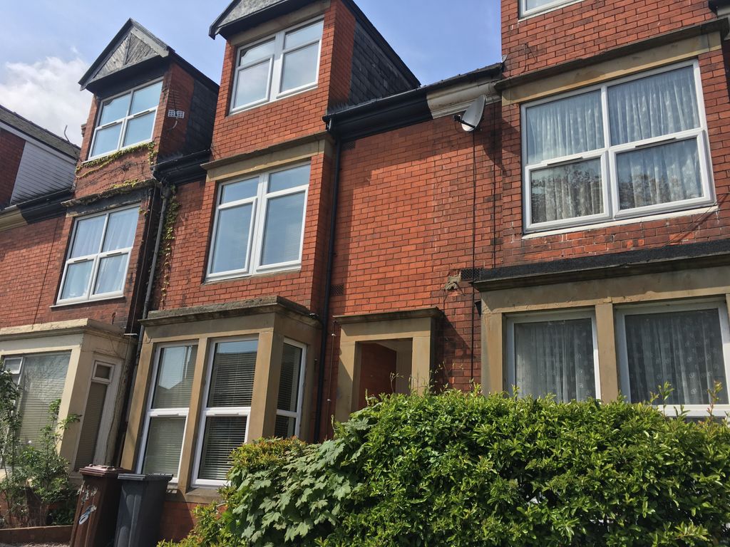 2 bed flat to rent in Newark Road, Lincoln LN5 Zoopla
