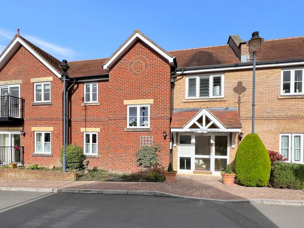 2 bed flat for sale in Chantry Court, Westbury BA13, £200,000 Zoopla